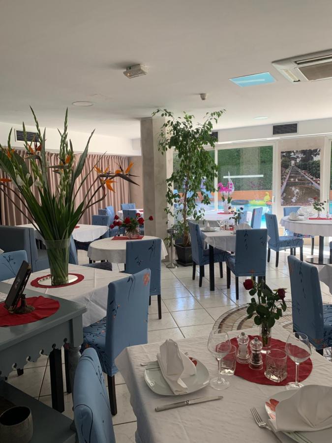 Hotel Restaurant De La Mer Golfe-Juan Exteriér fotografie
