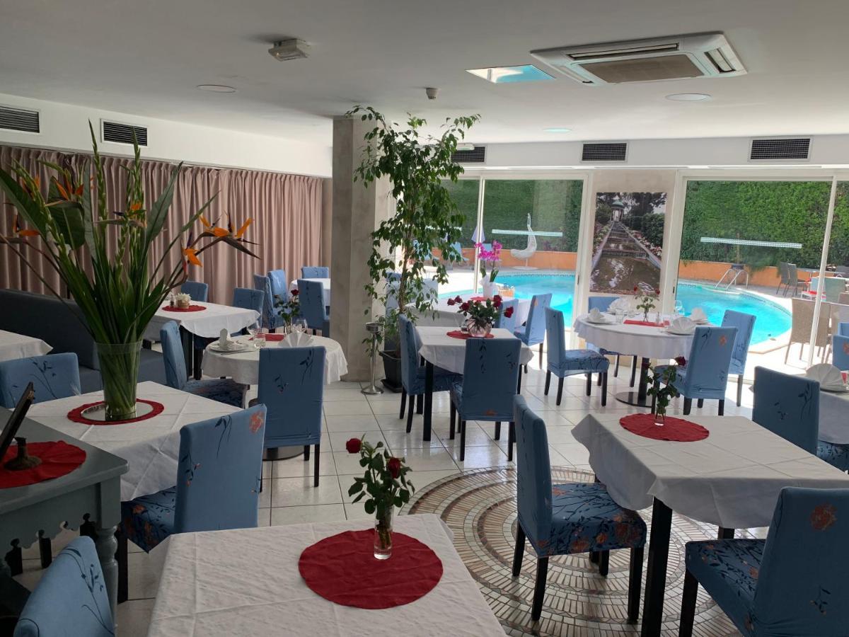 Hotel Restaurant De La Mer Golfe-Juan Exteriér fotografie