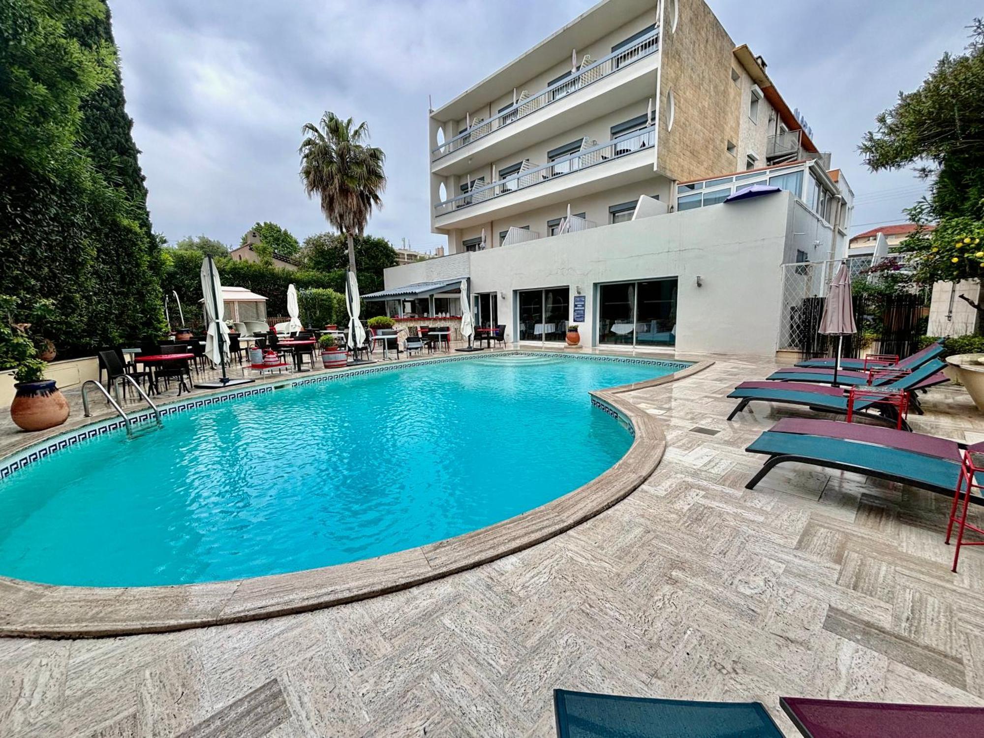Hotel Restaurant De La Mer Golfe-Juan Exteriér fotografie