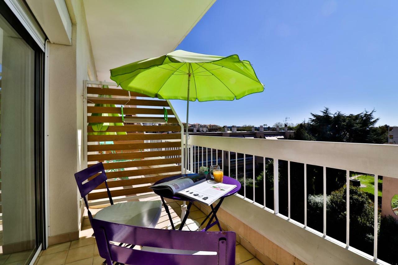 Hotel Restaurant De La Mer Golfe-Juan Exteriér fotografie