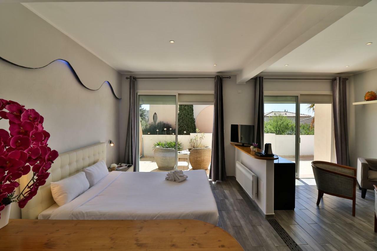 Hotel Restaurant De La Mer Golfe-Juan Exteriér fotografie