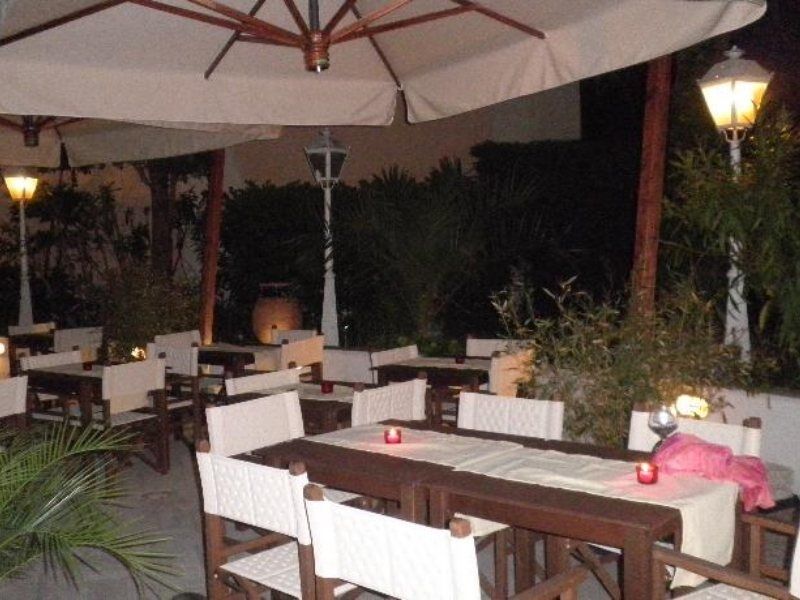 Hotel Restaurant De La Mer Golfe-Juan Exteriér fotografie
